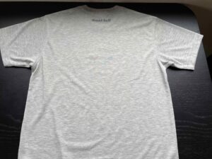 奈良限定モンベルのTシャツ背面の写真